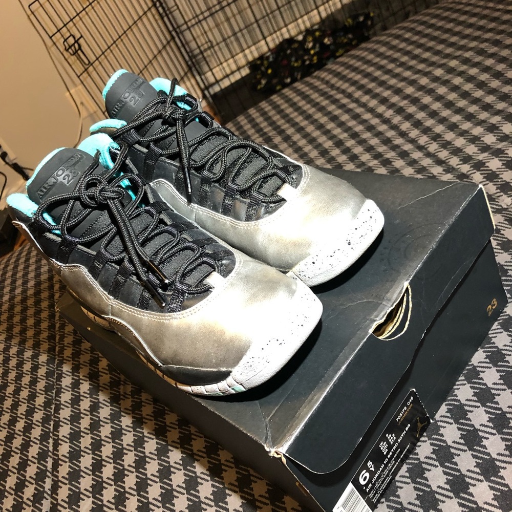 Air jordan Lady Of Liberty 10